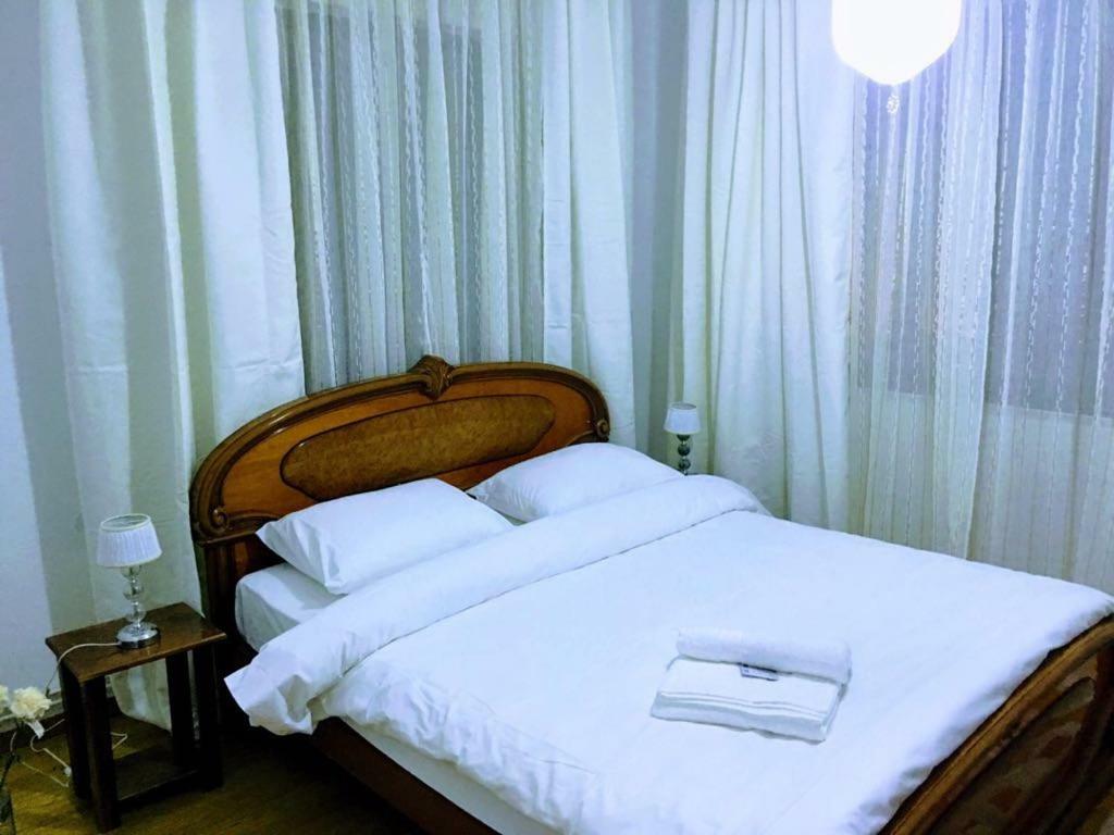 Hotel Pensiunea Medeea à Pestis Extérieur photo